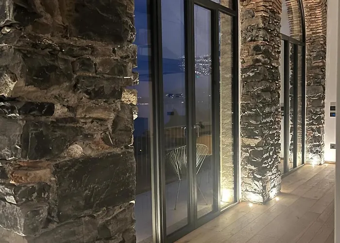 Casa Giorgio Luxury With Stunning View Apartment