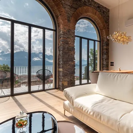 Casa Giorgio Luxury With Stunning View Μενάτζιο