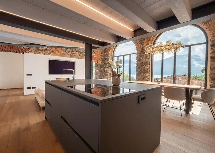 아파트 Casa Giorgio Luxury With Stunning View 메나지오
